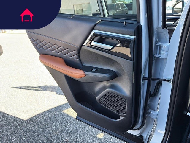 2025 Mitsubishi Outlander Plug-In Hybrid