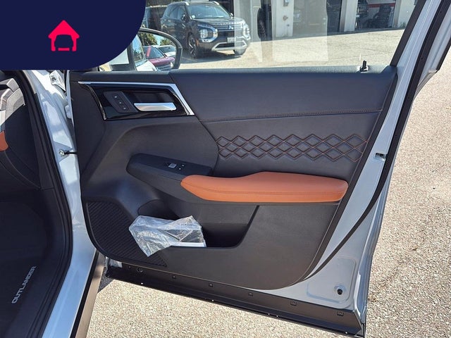 2025 Mitsubishi Outlander Plug-In Hybrid