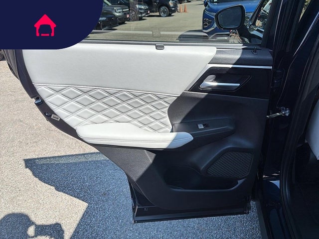 2025 Mitsubishi Outlander Plug-In Hybrid
