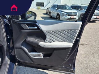 2025 Mitsubishi Outlander Plug-In Hybrid