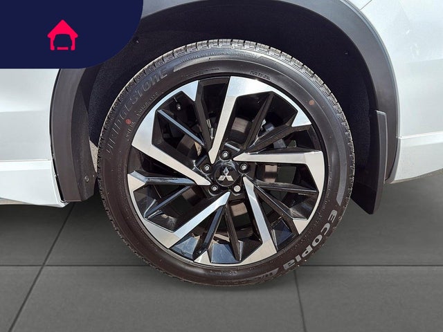 2025 Mitsubishi Outlander Plug-In Hybrid