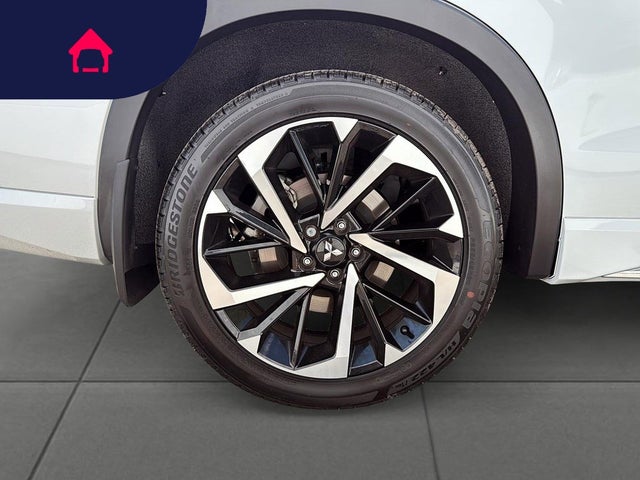 2025 Mitsubishi Outlander Plug-In Hybrid