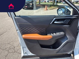 2025 Mitsubishi Outlander Plug-In Hybrid