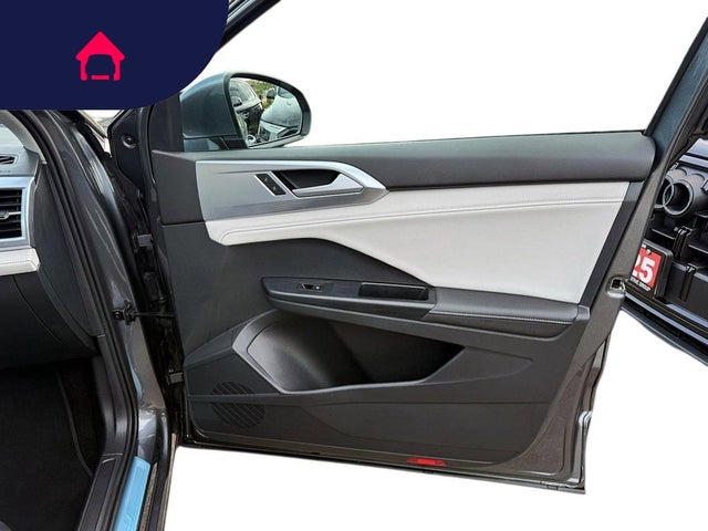 2025 Volkswagen Taos