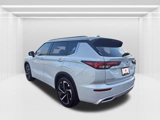 2024 Mitsubishi Outlander Plug-In Hybrid