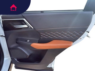 2024 Mitsubishi Outlander Plug-In Hybrid