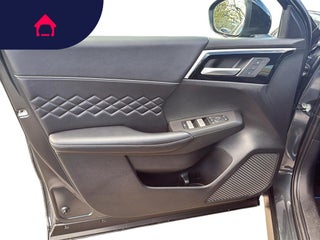 2025 Mitsubishi Outlander Plug-In Hybrid