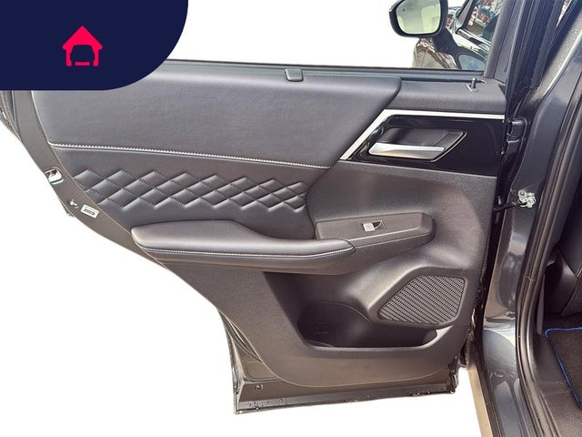 2025 Mitsubishi Outlander Plug-In Hybrid