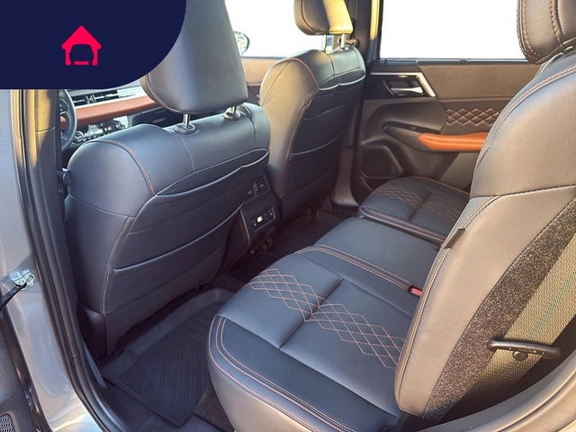 2024 Mitsubishi Outlander Plug-In Hybrid