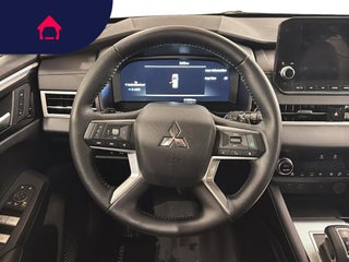 2025 Mitsubishi Outlander Plug-In Hybrid