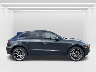 2017 Porsche Macan