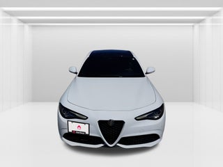 2022 Alfa Romeo Giulia