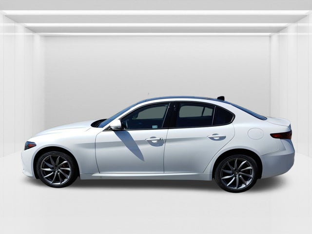 2022 Alfa Romeo Giulia
