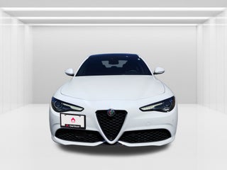 2022 Alfa Romeo Giulia