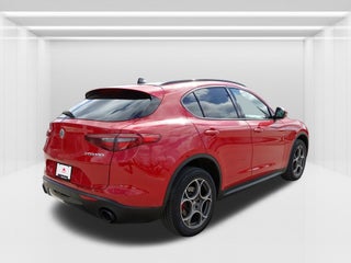 2022 Alfa Romeo Stelvio