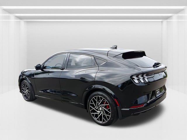 2022 Ford Mustang Mach-E