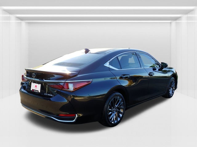2025 Lexus ES 300h