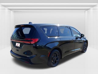 2022 Chrysler Pacifica