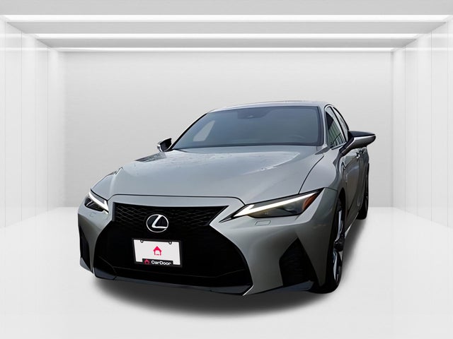 2022 Lexus IS