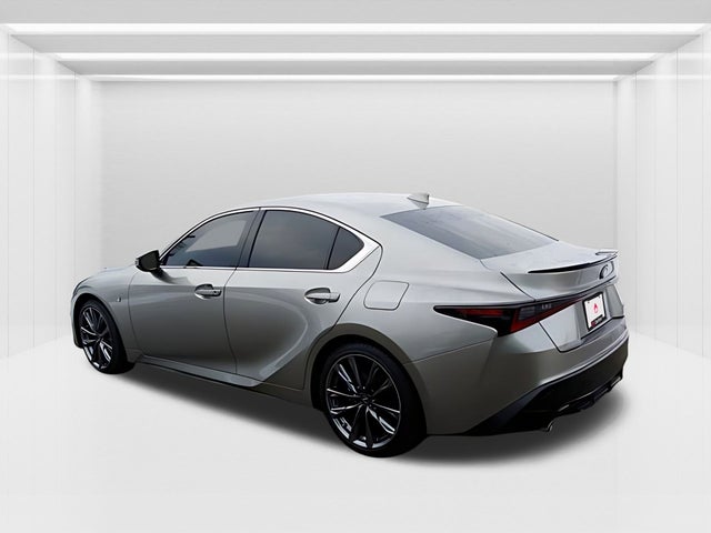 2022 Lexus IS