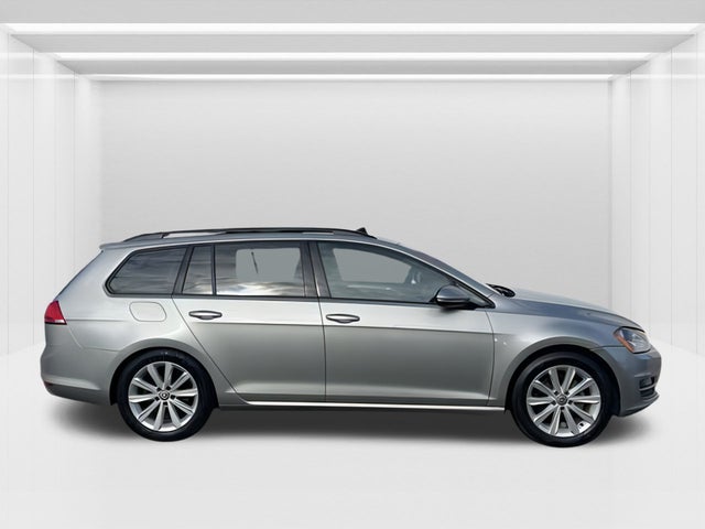 2016 Volkswagen Golf SportWagen