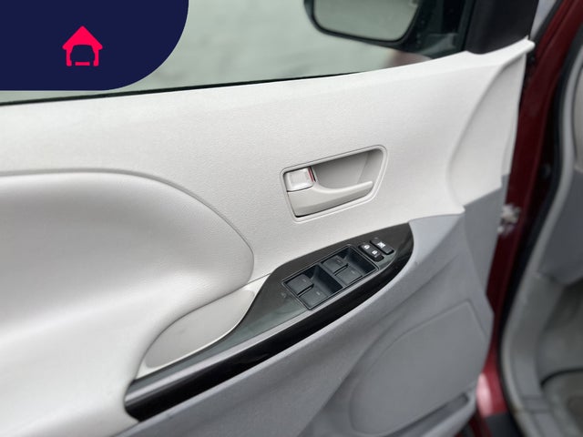 2014 Toyota Sienna