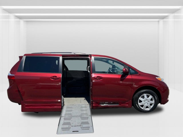 2015 Toyota Sienna