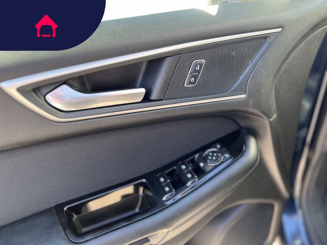 2017 Ford Edge