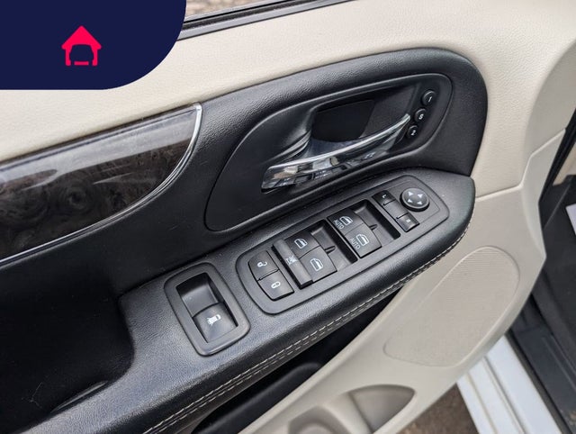 2015 Chrysler Town & Country