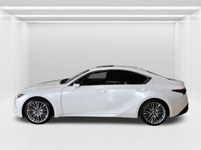 2021 Lexus IS