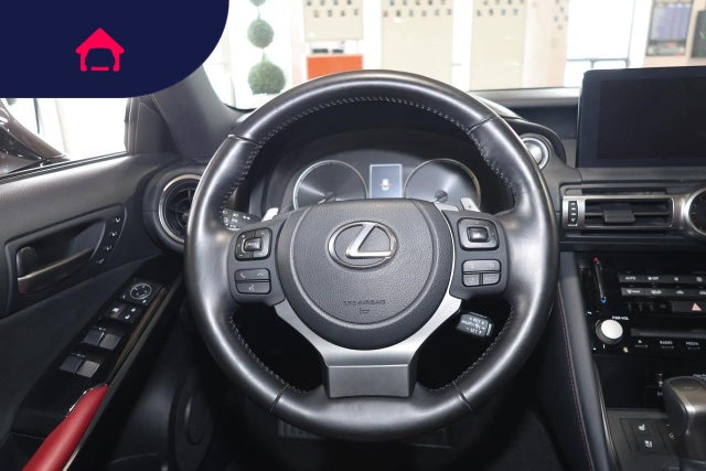 2021 Lexus IS