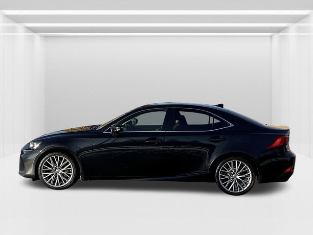 2017 Lexus IS