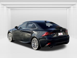 2017 Lexus IS