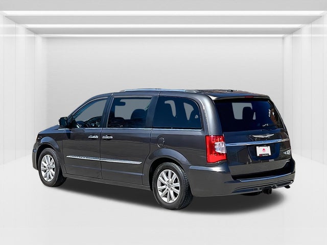 2016 Chrysler Town & Country