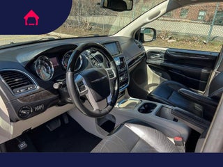 2016 Chrysler Town & Country
