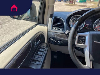 2016 Chrysler Town & Country