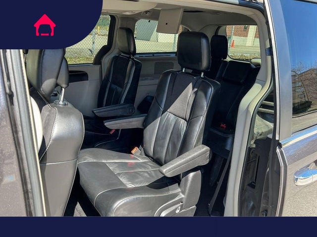2016 Chrysler Town & Country