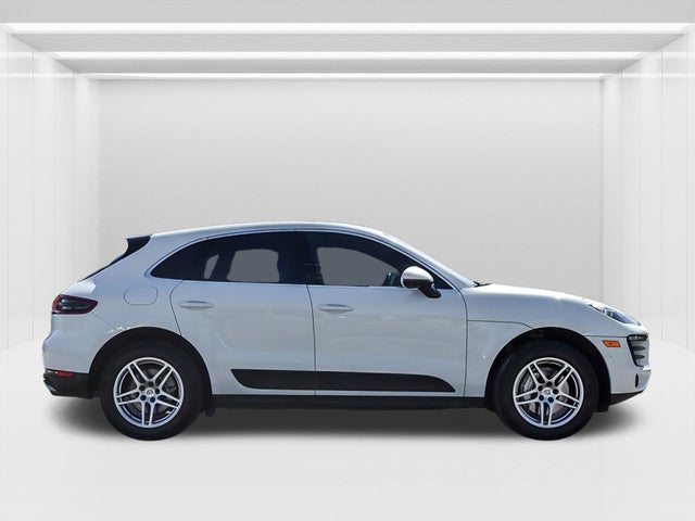 2017 Porsche Macan