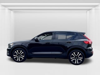 2022 Volvo XC40