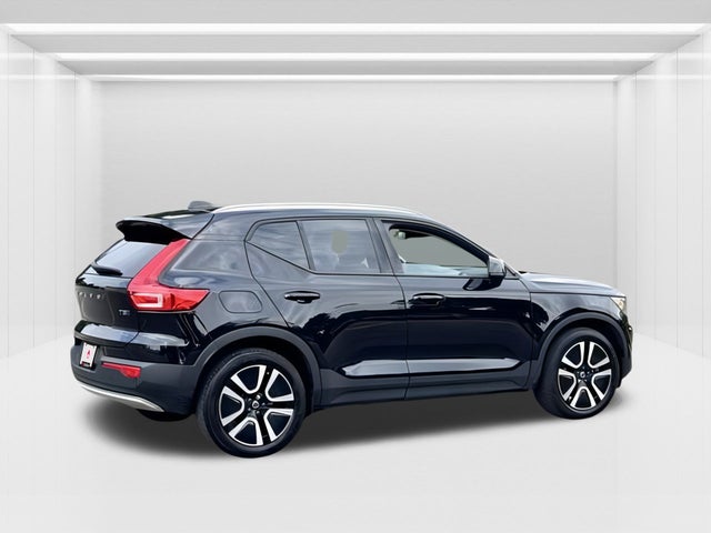 2022 Volvo XC40