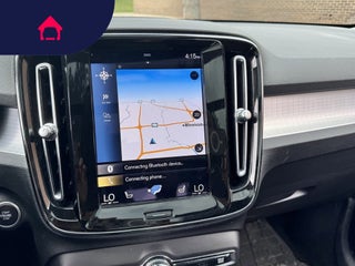 2022 Volvo XC40
