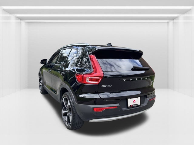 2022 Volvo XC40