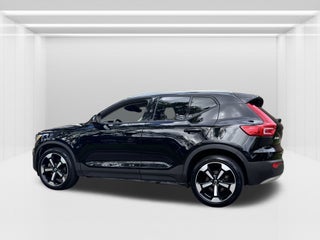 2022 Volvo XC40