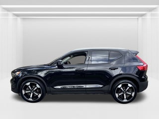 2022 Volvo XC40