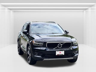 2022 Volvo XC40