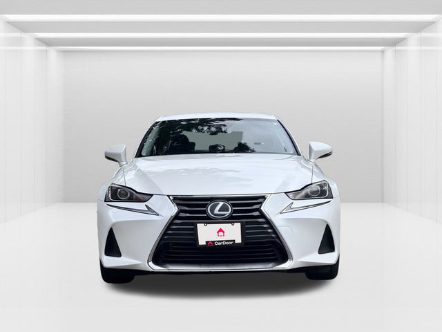 2017 Lexus IS