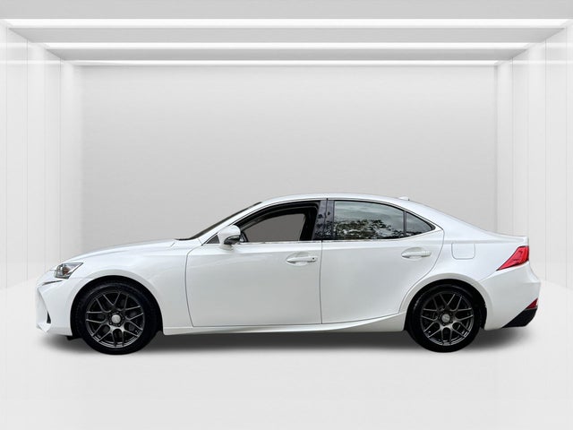 2017 Lexus IS