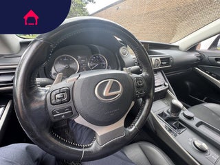 2017 Lexus IS