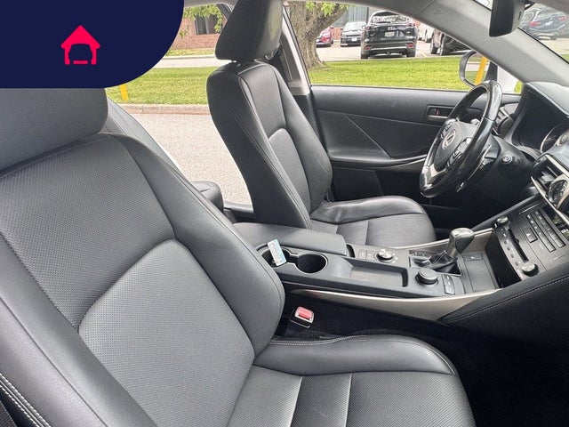 2017 Lexus IS