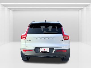 2022 Volvo XC40